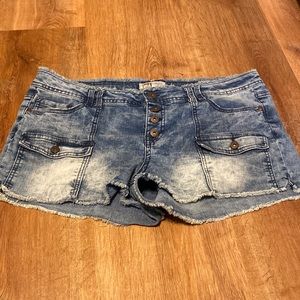 4/$20 Distressed Jean Shorts!